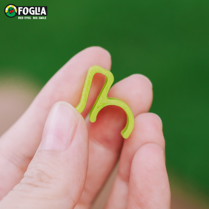 hat clip 10